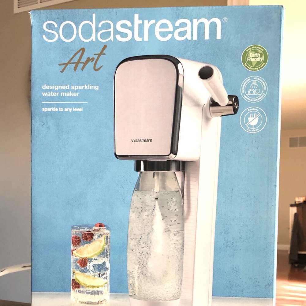 BRAND NEW Sodastream Art Sparkling Water Maker